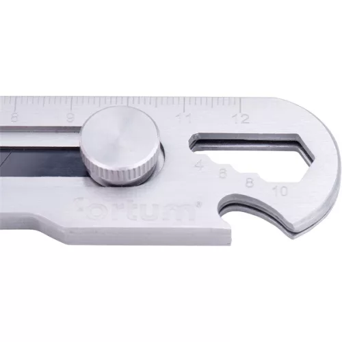 tapétavágó kés, rozsdamentes acél fémház, 5 funkciós, tripla vágóéllel; 18mm, csavaros rögzítés, FORTUM