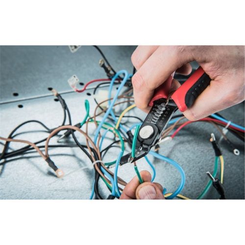 műszerész oldalcsípő- és vezeték csupaszító (blankoló) fogó, 150 mm