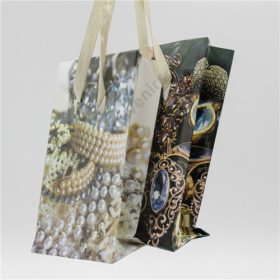 DÍSZZACSKÓ 24/240 ÉKSZERES 10x16,5 cm 2 FÉLE