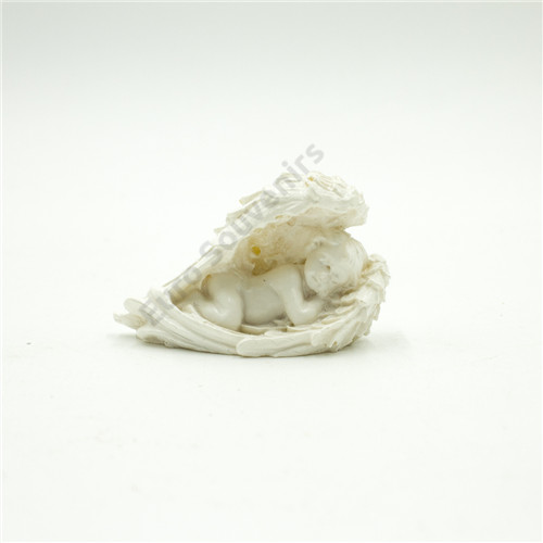 ANGYAL SZÁRNYON FEKVŐ 8/720 3x6x2,5 cm  2 FÉLE