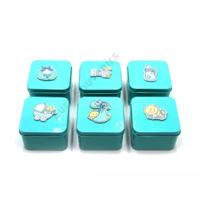 FÉMDOBOZ KISBABÁS 6/600 6.5x6.5x4.5 cm 2 féle