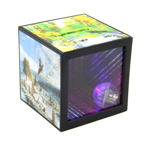 VARÁZSPERSELY TÖBBFÉLE 1/240 7x7 cm