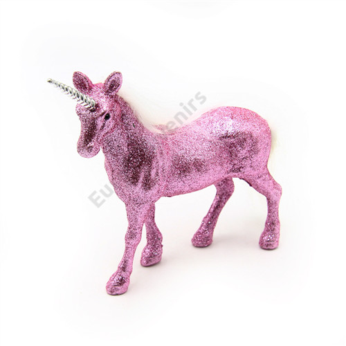 UNIKORNIS ÁLLÓ 4 SZÍNBEN 1/48 18.5X18.5CM