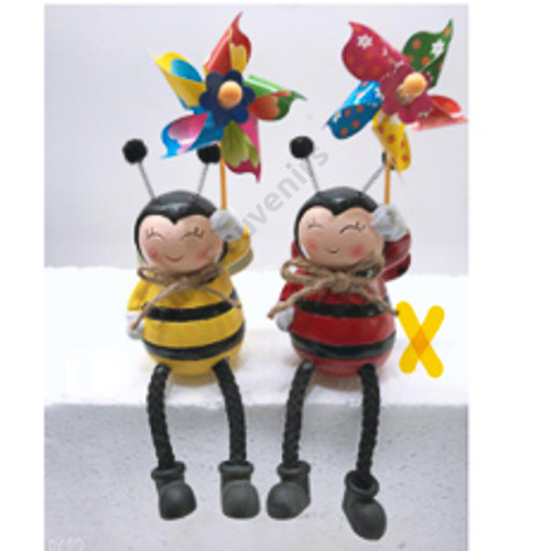 LÓGÓLÁBÚ MÉHECSKE, KATICA 6/48 7x6x22 cm