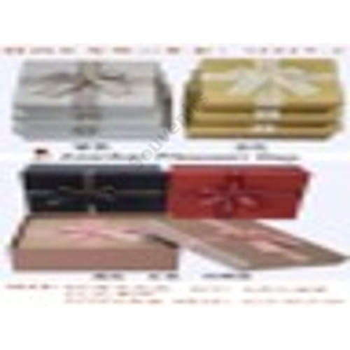 PAPÍRDOBOZ 3 DB 1/36 19x19x9; 17x17x8; 15x15x6,5 cm 2 SZÍNBEN