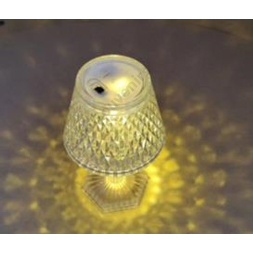 LÁMPA LEDES MELEG FÉNYŰ 12/240 6,7x11,6 cm