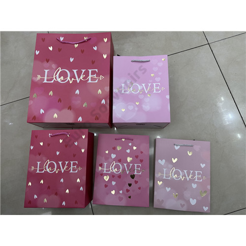 AJÁNDÉKTASAK VALENTÍN 12/720 18x23x10 cm 4 SZÍNBEN