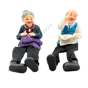 LÓGÓLÁBÚ NAGYSZÜLŐ 4/360 5,5x8x4,5 cm 2 FÉLE