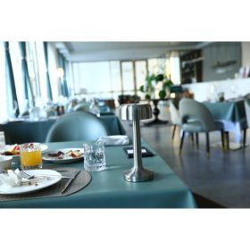 LED ASZTALI LÁMPA 1/20 10x23 cm EZÜST