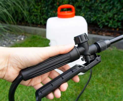 AKKUMULÁTOROS HÁTI PERMETEZŐ 16L