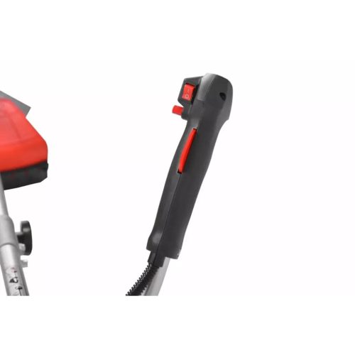 BENZINMOTOROS FŰKASZA