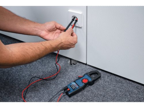 BOSCH Lakatfogós multiméter GMC 600-15 LCD inverz kijelzővel CAT IV 300 V / CAT III 600 V IP54