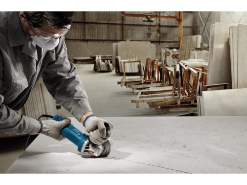 BOSCH Sarokcsiszoló 125 mm GWS 750 S lágy indítású, ford. szabályzós / 750 W