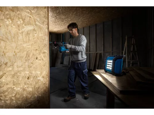 BOSCH Akkus lámpa GLI18V-1500 (akku és töltő nélkül) 1500 Lm IP 64