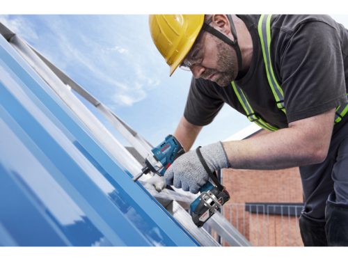 BOSCH Akkus ütvecsavarozó 215 Nm 1/4" GDR 18V-215 L-BOXX-ban (akku és töltő nélkül)