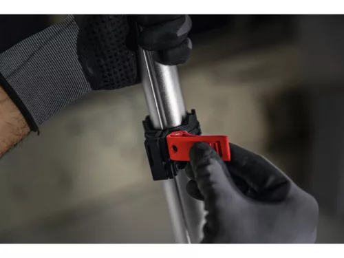 BOSCH Akkus állványos LED lámpa GLT18V-5000 (akku és töltő nélkül) 5000 lm