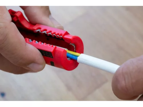 FESTA Univerzális kábelcsupaszító 0,2-4 mm