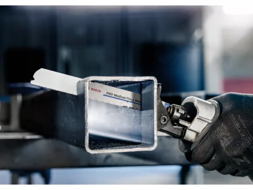 BOSCH PRO Szablyafűrészlap fémre S 1137 BEF 225 mm / 14+16+18 TPI bimetál (25 db)