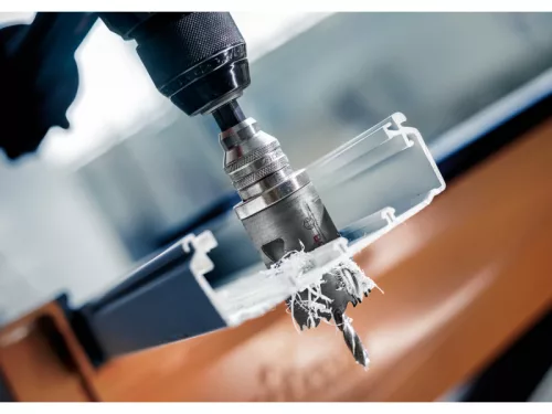 BOSCH PRO Körkivágó menetes / 68 mm Multi Material