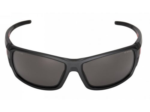 MILWAUKEE Védőszemüveg sötétített PERFORMANCE