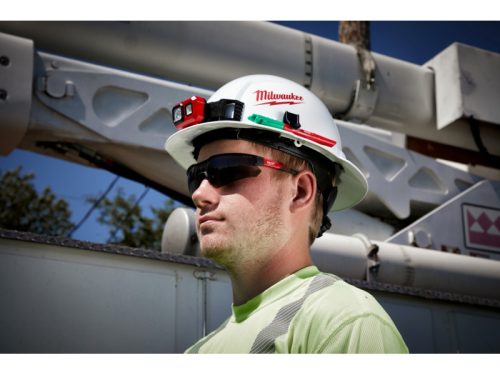 MILWAUKEE Védőszemüveg sötétített párásodásmentes