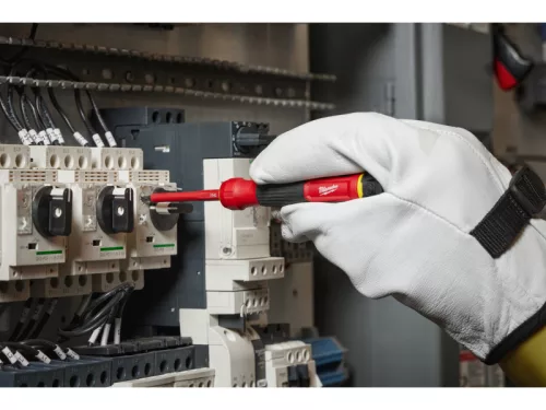 MILWAUKEE Szigetelt precíziós csavarhúzó készlet 8 in 1