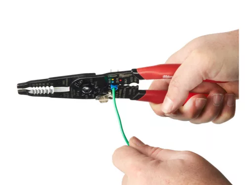 MILWAUKEE Blankoló és krimpelő fogó 0,75 - 6,0 mm2