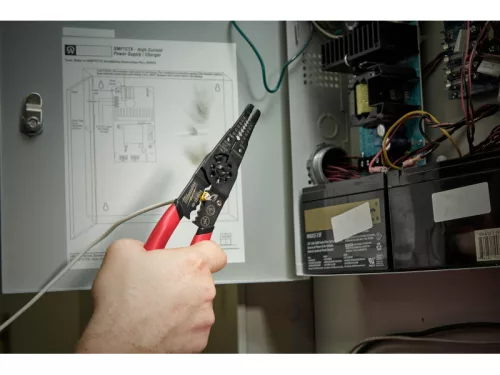 MILWAUKEE Blankoló és krimpelő fogó 0,75 - 6,0 mm2