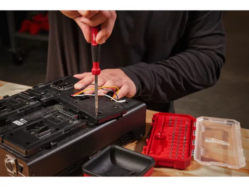 MILWAUKEE 39 az 1-ben precíziós multi-bit csavarhúzó szett