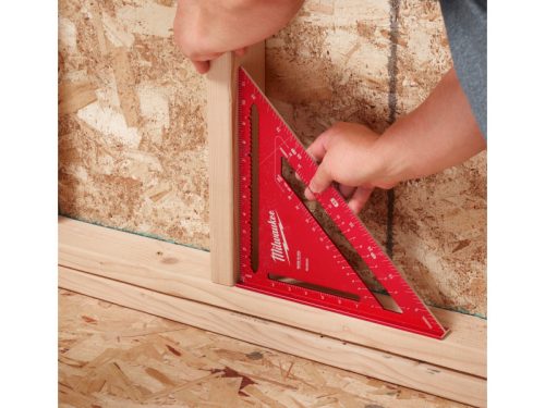 MILWAUKEE Talpas derékszög vonalzó 300 mm metrikus