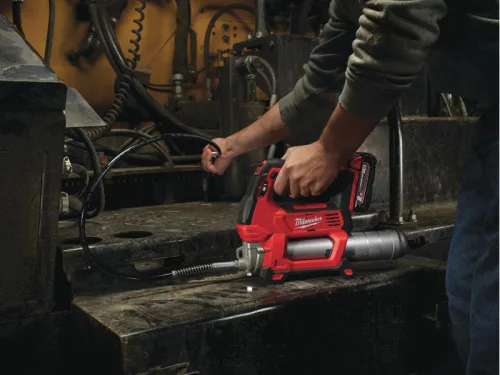 MILWAUKEE Akkus zsírzópisztoly M18 GG-0 (akku + töltő nélkül)