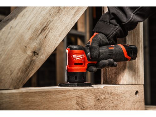 MILWAUKEE Akkus deltacsiszoló M12 FDSS-422X (1 x 4,0 Ah akku + 1 x 2,0 Ah akku + töltő)