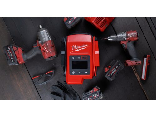 MILWAUKEE Akkus Jump Starter M18 JS2000-0 (Akku és töltő nélkül)