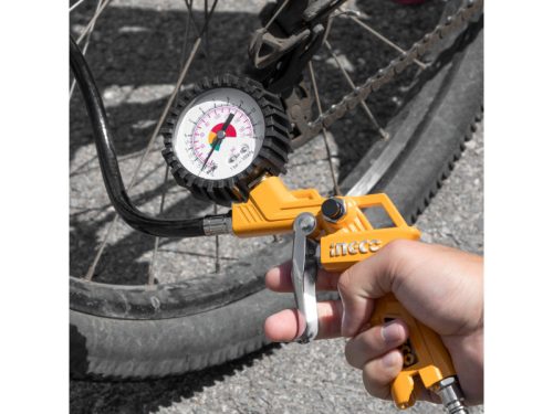 INGCO Kerékfúvató pisztoly nyomásmérővel 0-8,5 bar 1/4"