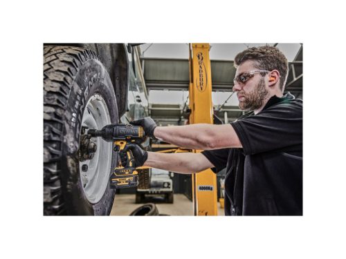 DEWALT Akkus ütvecsavarozó 18 V szk. nélküli 1/2" 1355/1898Nm (2 x 5,0 Ah akku + töltő)