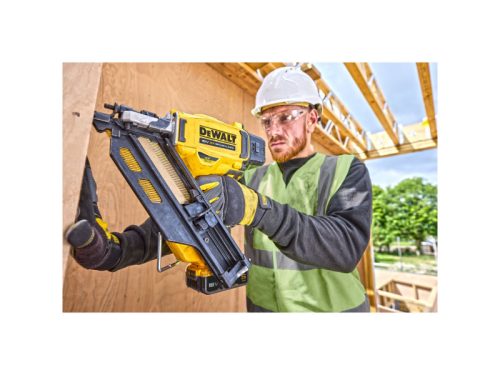 DEWALT Akkus szerkezetépítő szögbelövő 34° 18 V (2 x 5,0 Ah akku + töltő) kofferben