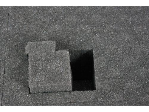 YATO Szerszámkoffer habszivacs betéttel 270 x 246 x 124 mm