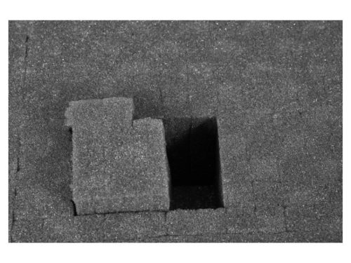 YATO Kerekes szerszámkoffer habszivacs betéttel 569 x 351 x 229 mm