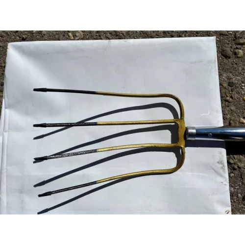 Vasvilla 4 ágú felületi sérült